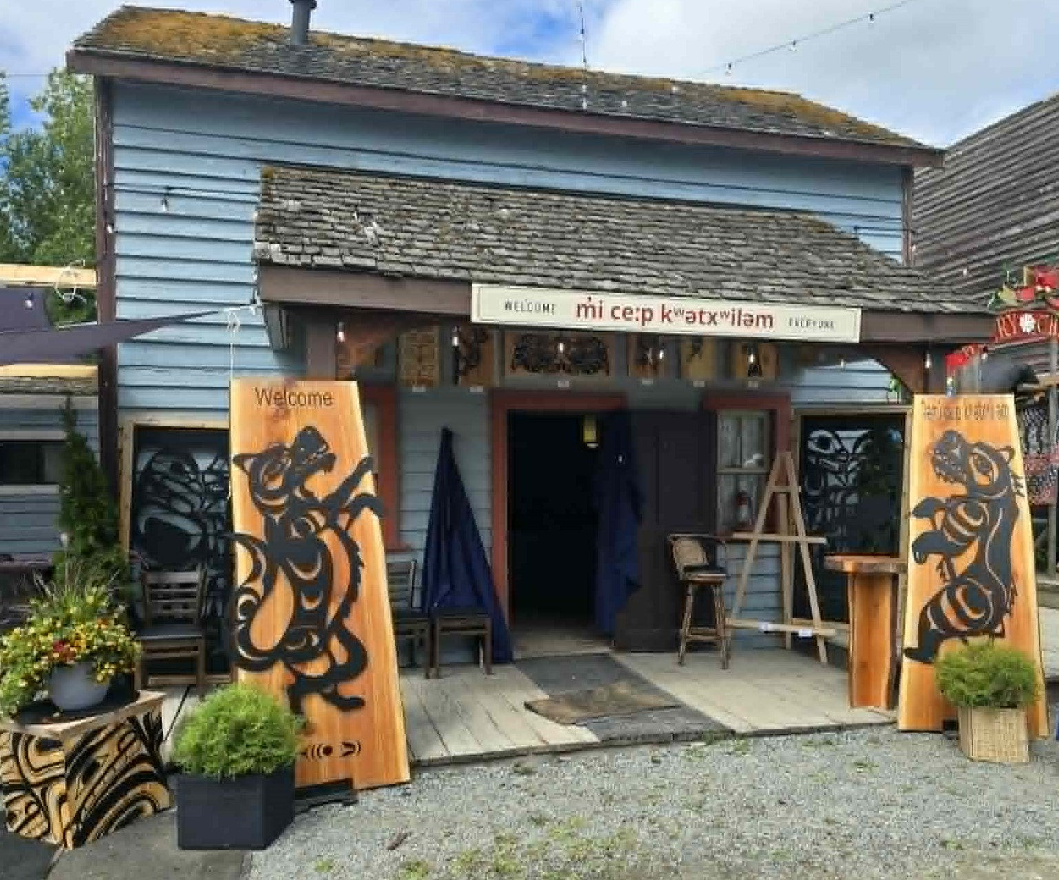 Indigenous welcome décor at Gone Country